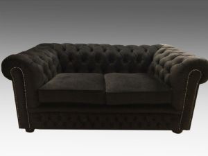 Sofá em veludo preto capitonê - Fabricado na Itália
